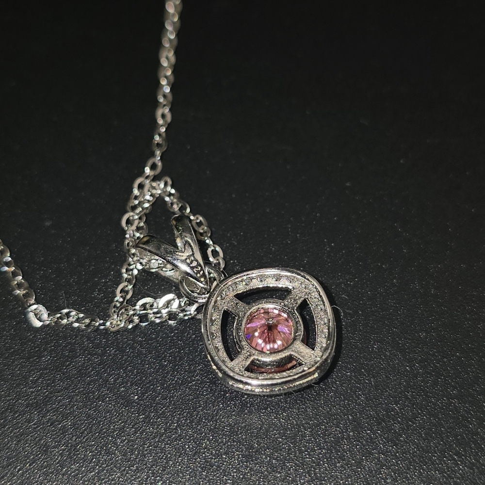 ✨ Pink Moissanite Halo Pendant Necklace – S925 Sterling Silver (18”) - Picture 5 of 8